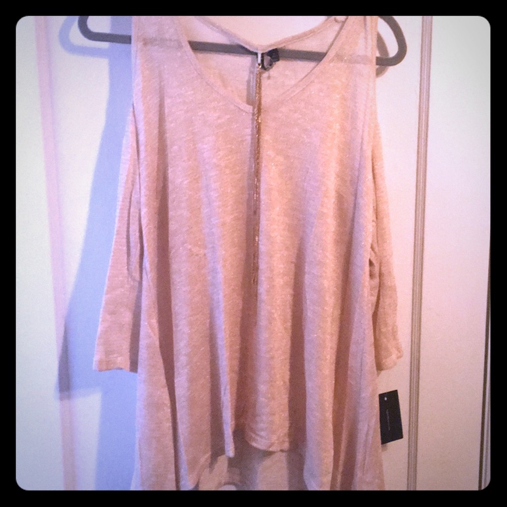 New with tags light pink 3/4 sleeve light sweater